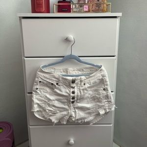 High wasted denim shorts